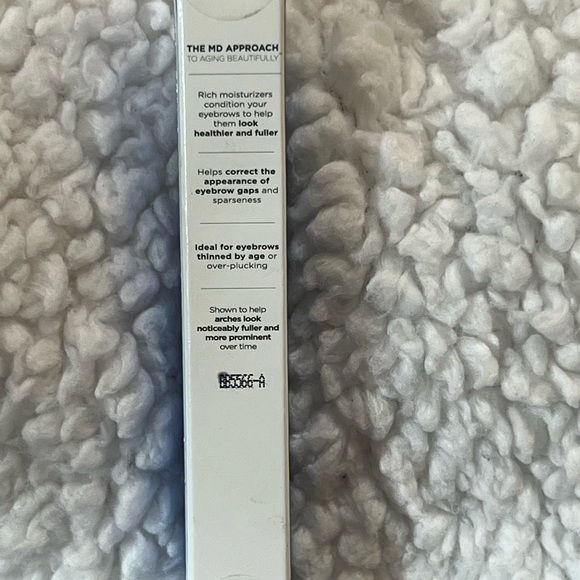 New in Box- Beverly Hills MD Thick and Full Brow Enhancing Serum - Picture 2 of 10